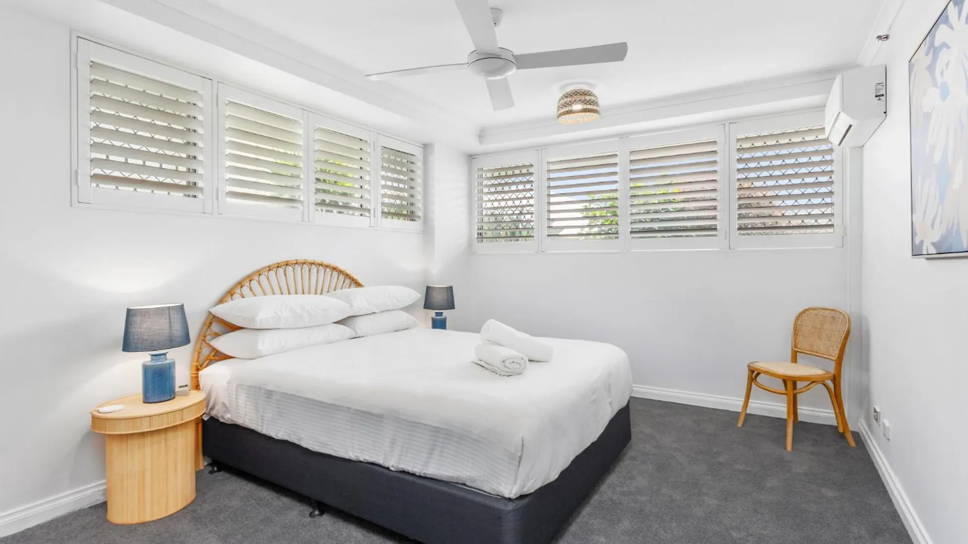 Beachfront 2-Bed With Pool, Bbq & Tennis Court Gold Coast Apartment